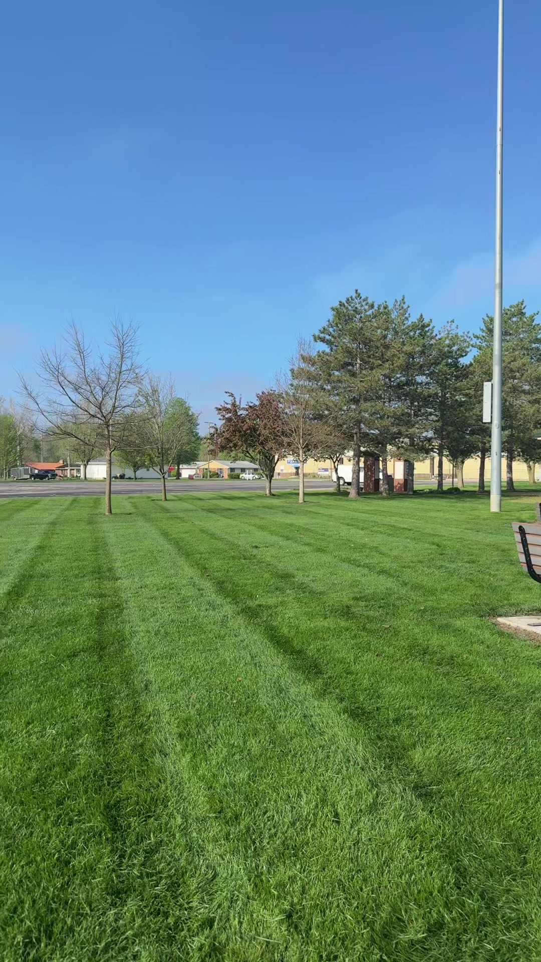 @LEGENDARY LAWNCARE