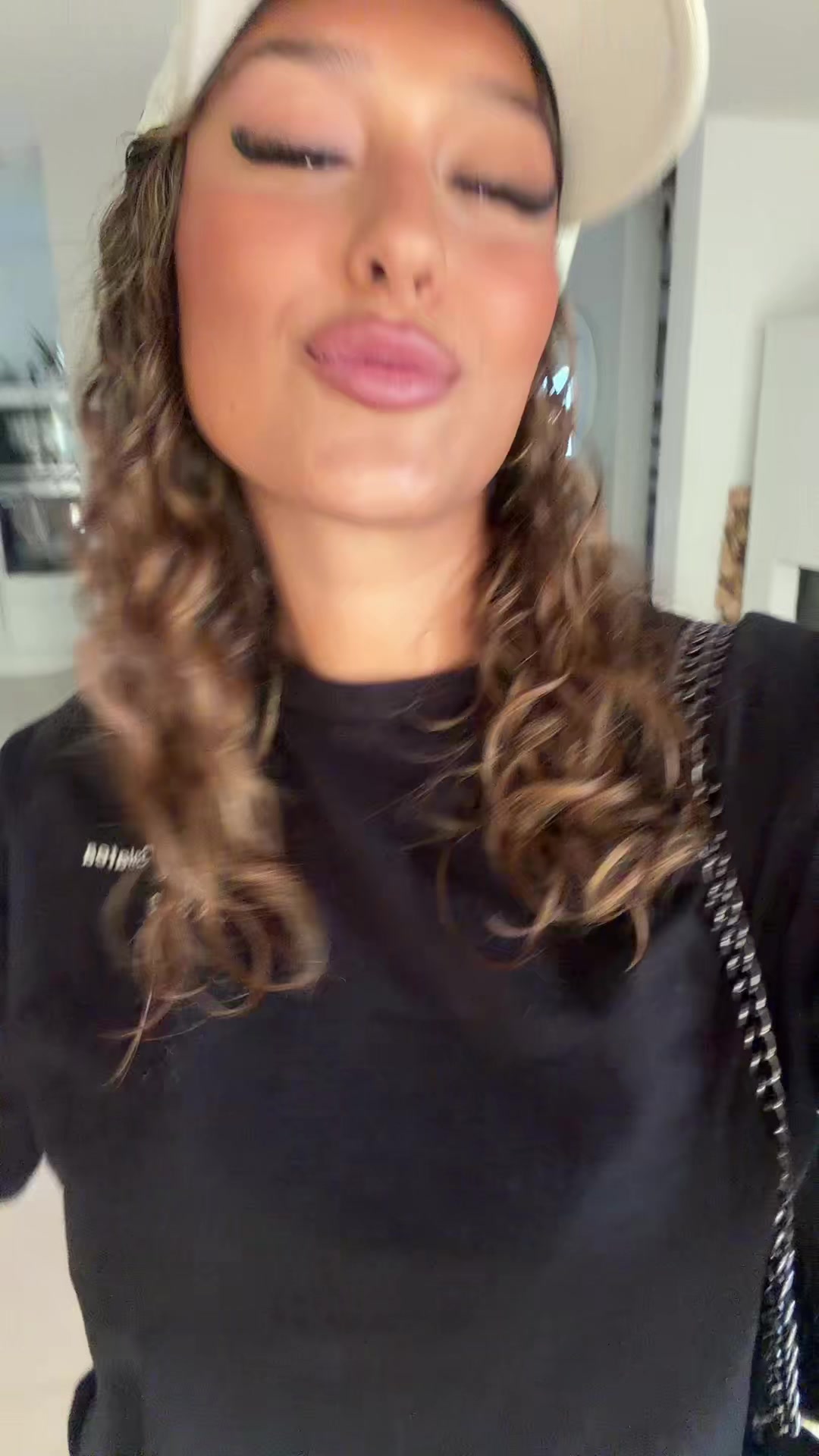 @mya
