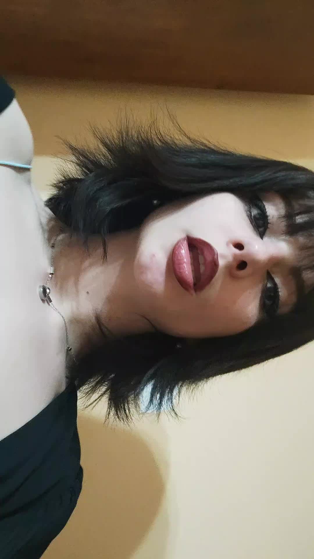 @Karol Conti