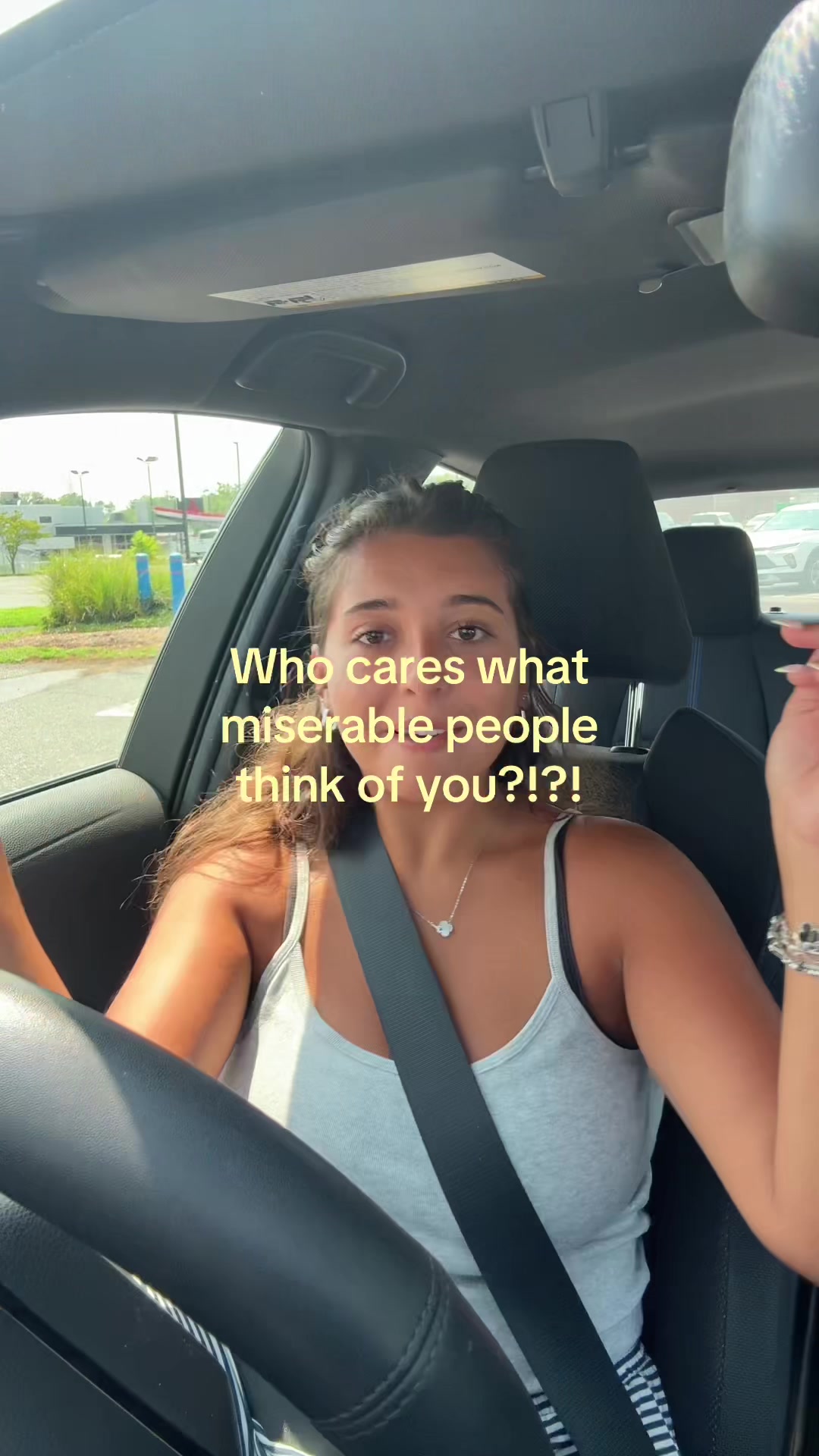 @larissadomingueti