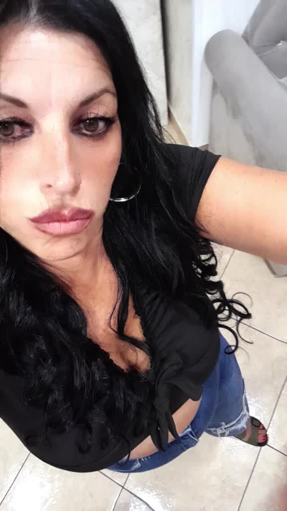 @cleopatra