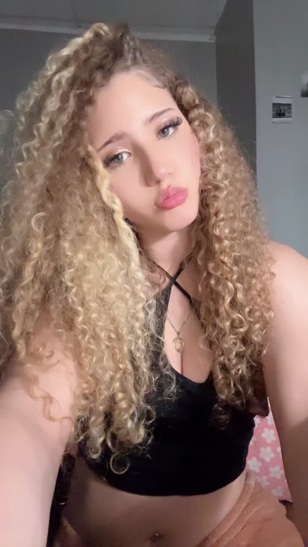 @𝓈𝒶𝓇𝒾𝒾