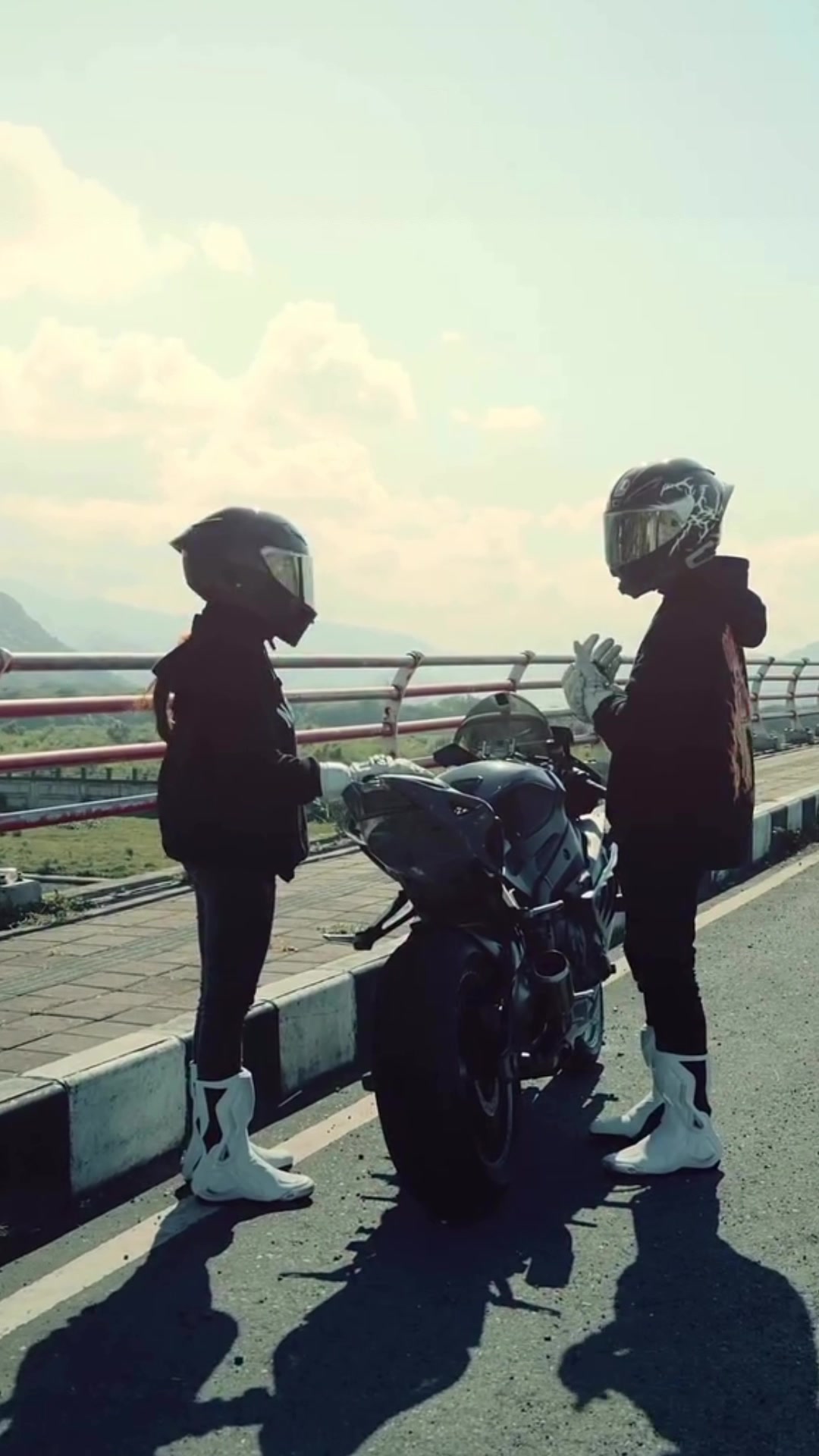 @👩🏻Darkrider🖤(🏍️)