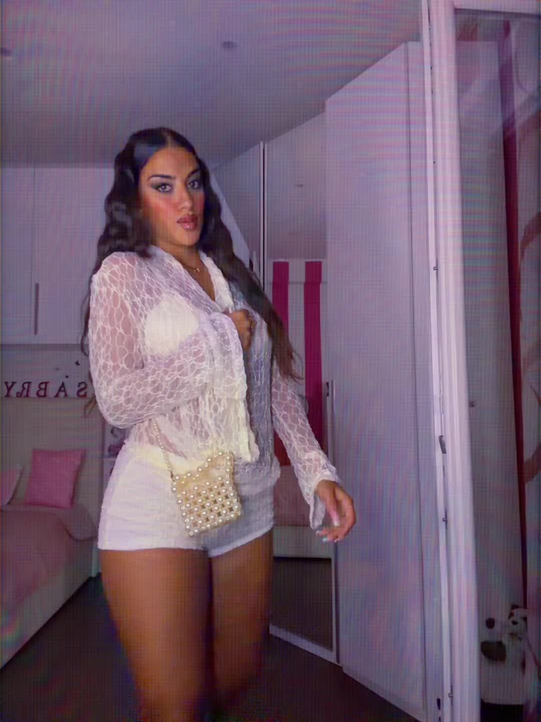 @Sabr&yacute;_Caruso