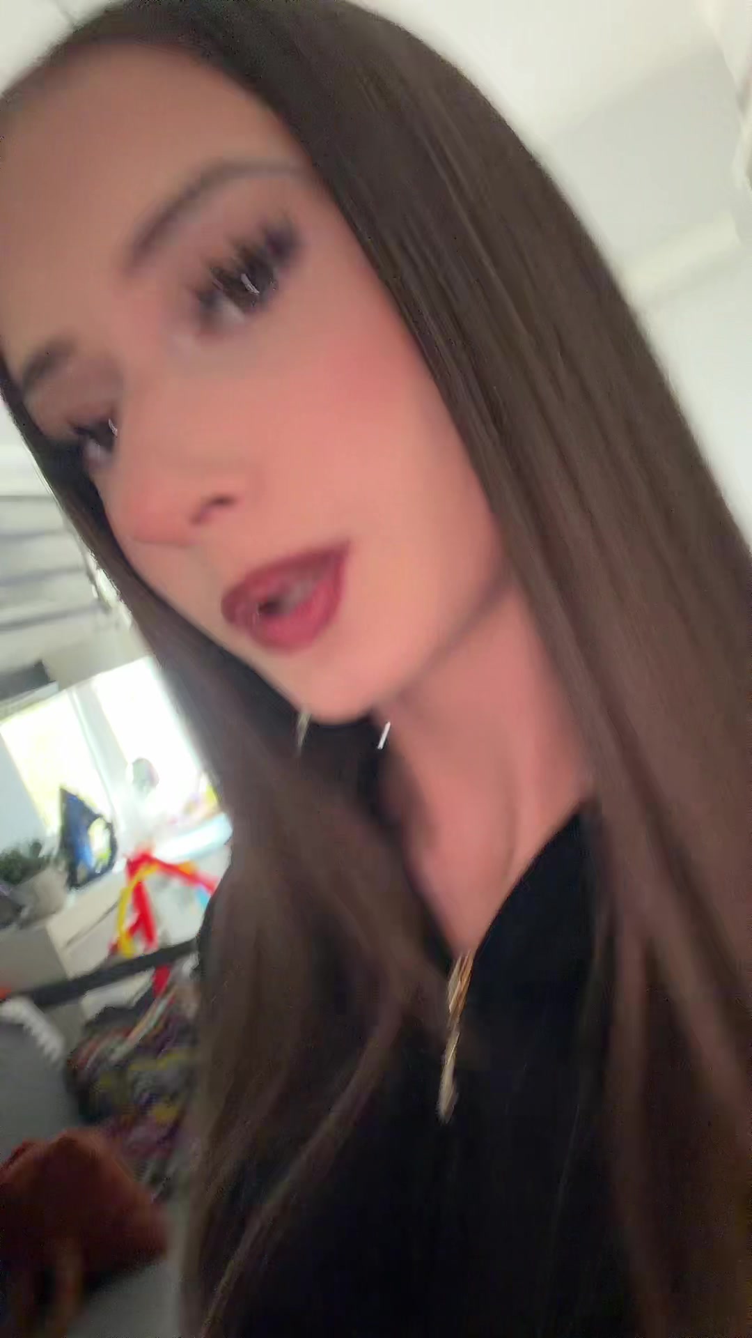 @zuziash1tpost