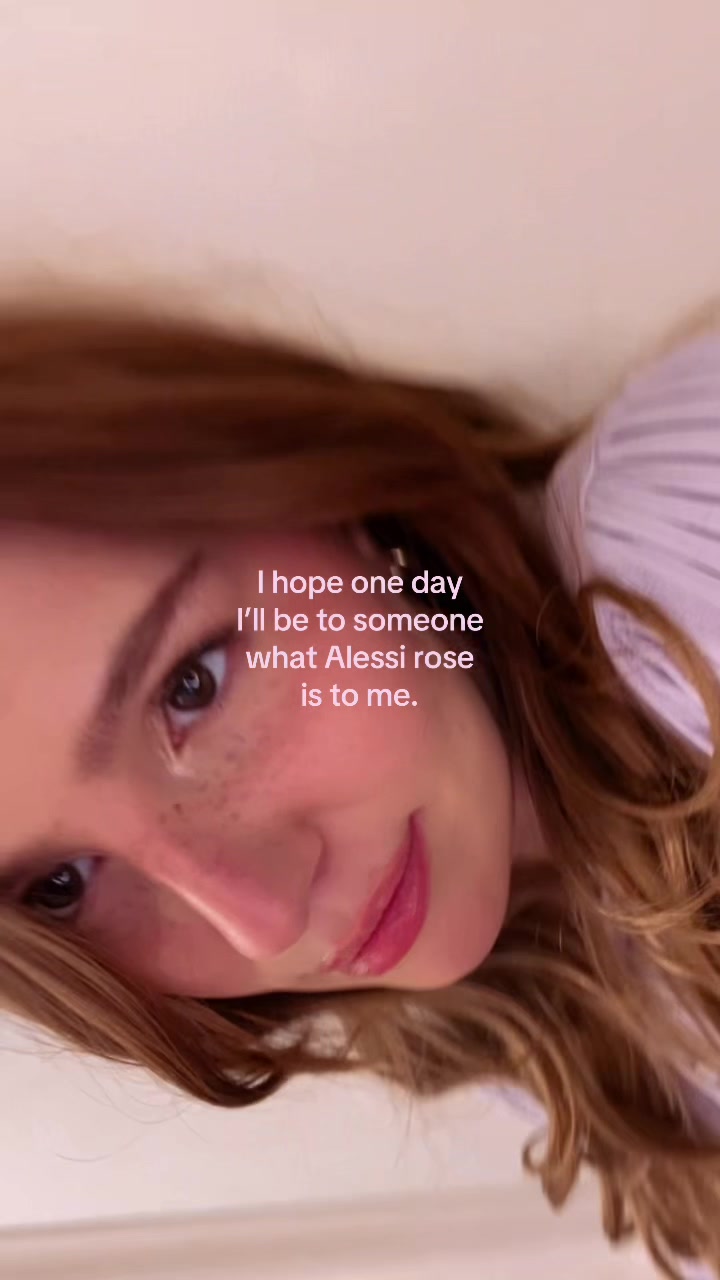 @Lizzie <3