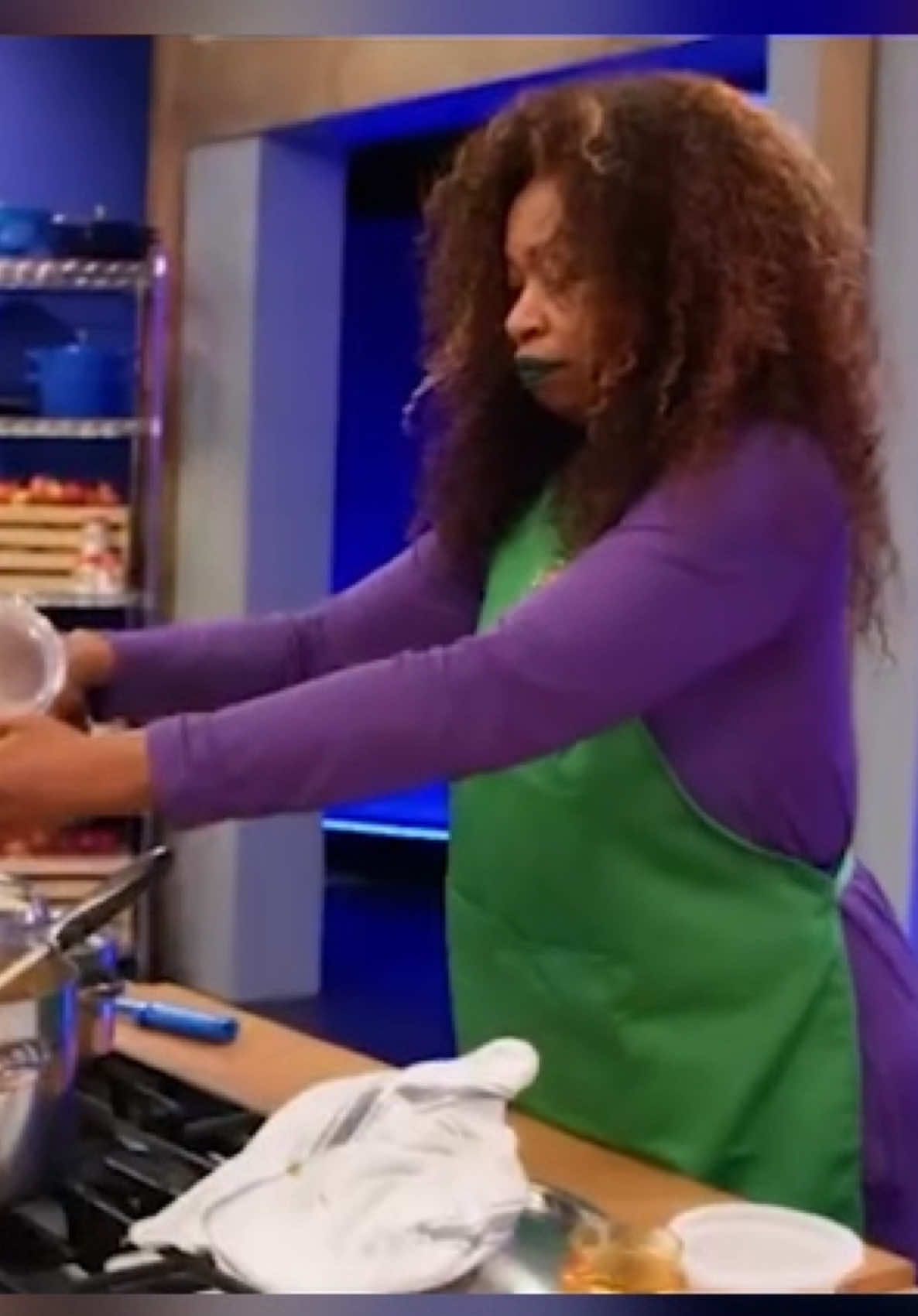 @GloZell