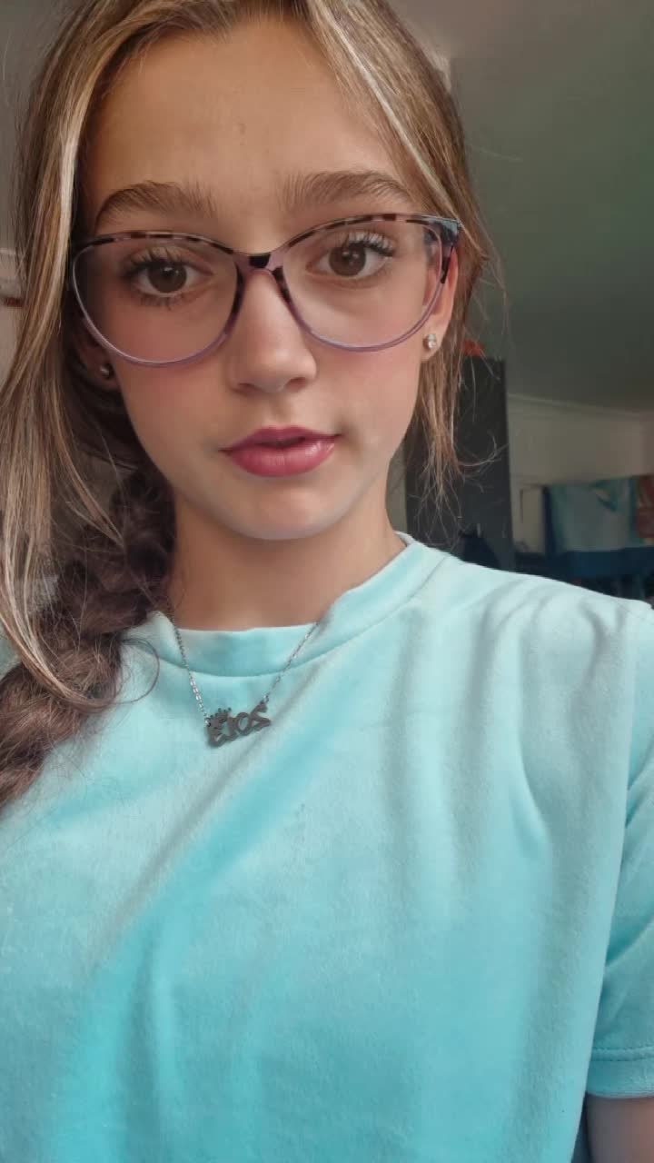 @Urfavgirlie🤏❤