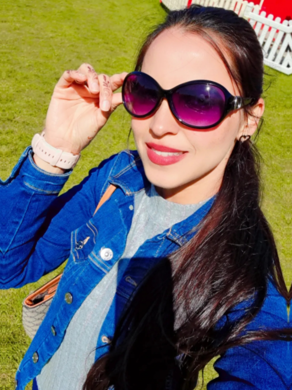 @Selfie queen 🤳🥰👸👑🧿🌹🌹❤️