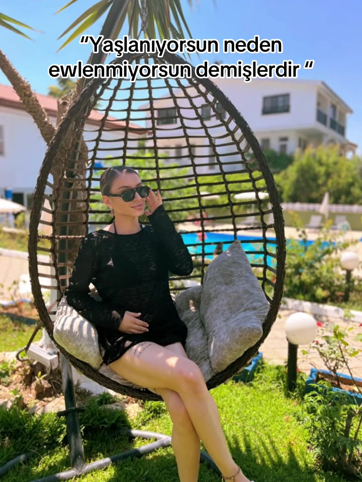 @KİWİ&ensp;GOZLUU
