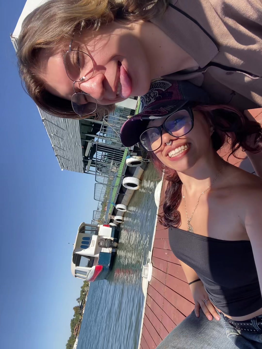 @claratineu