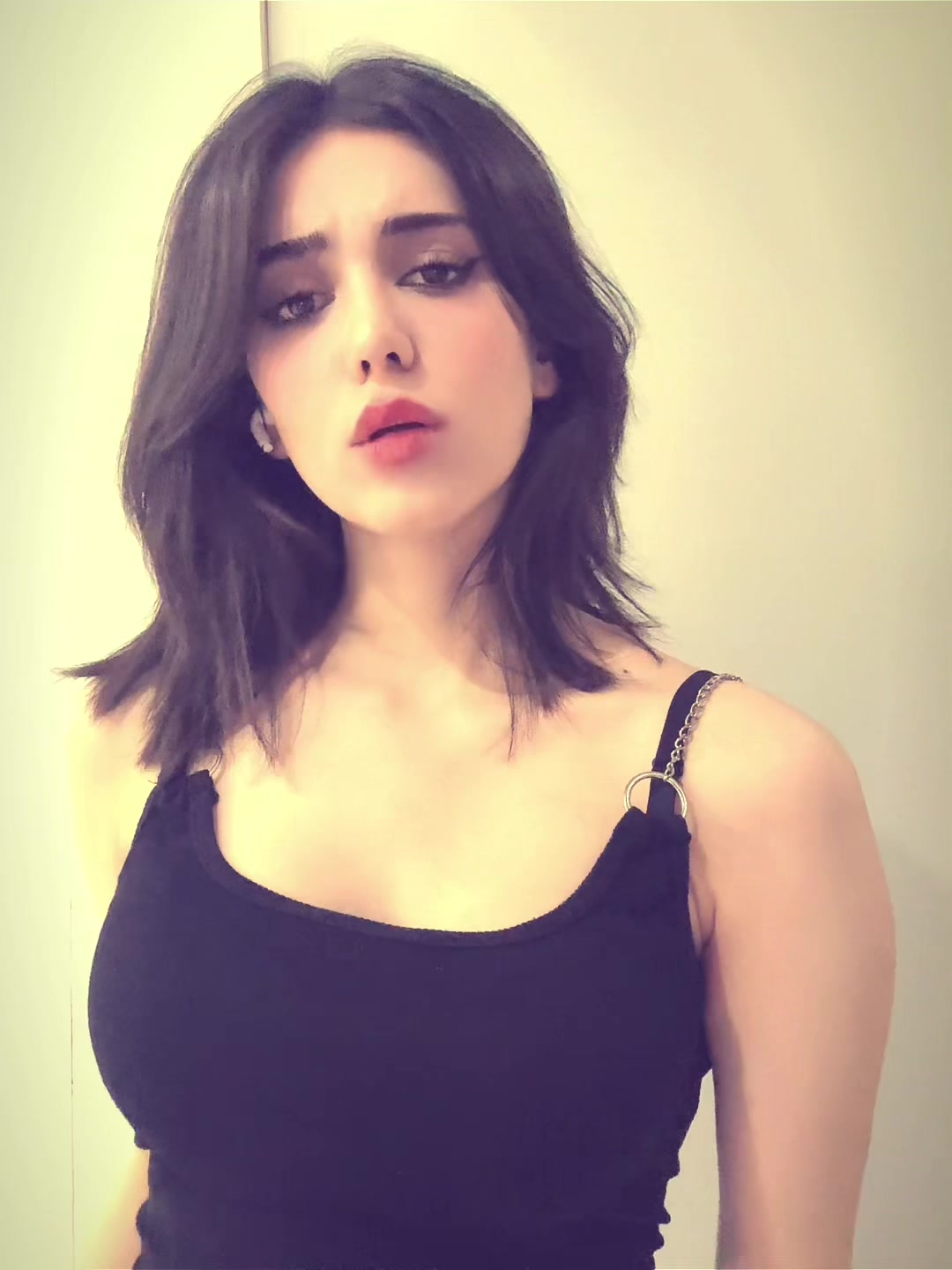 @anisa