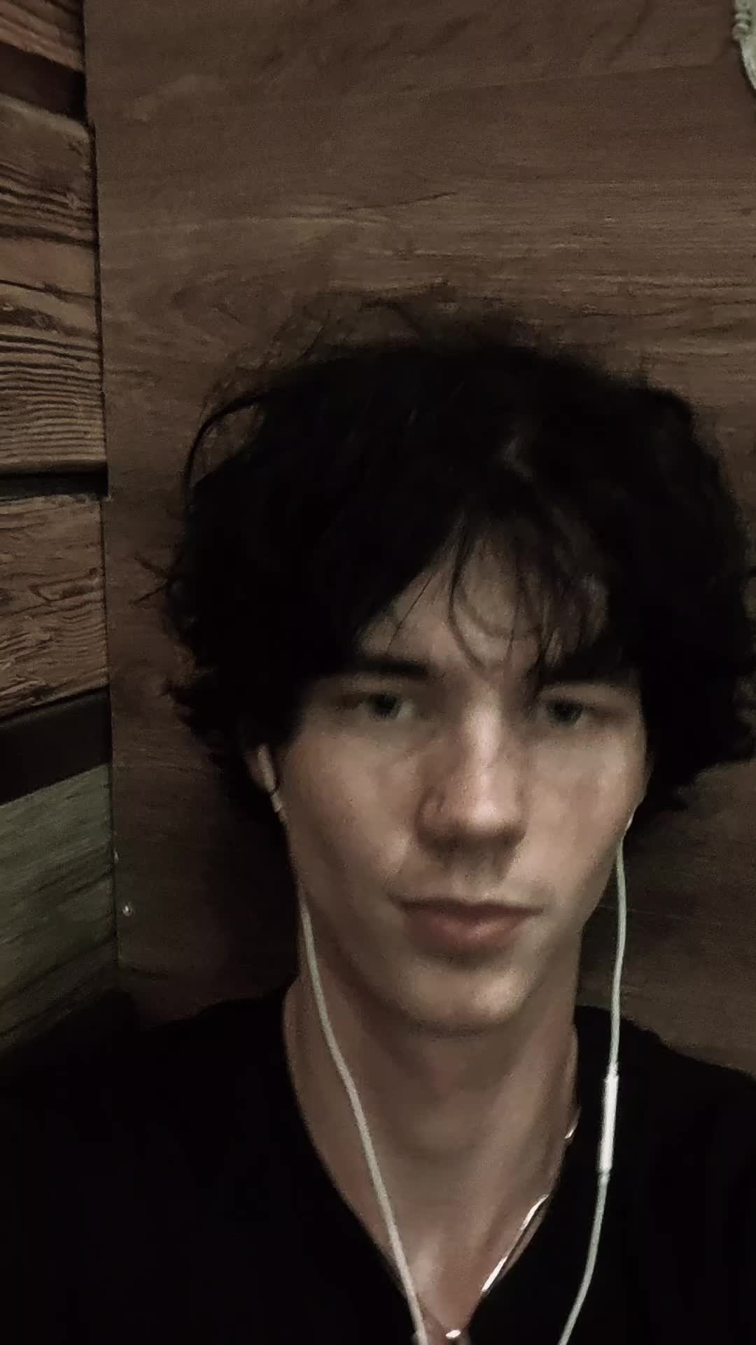 @♈