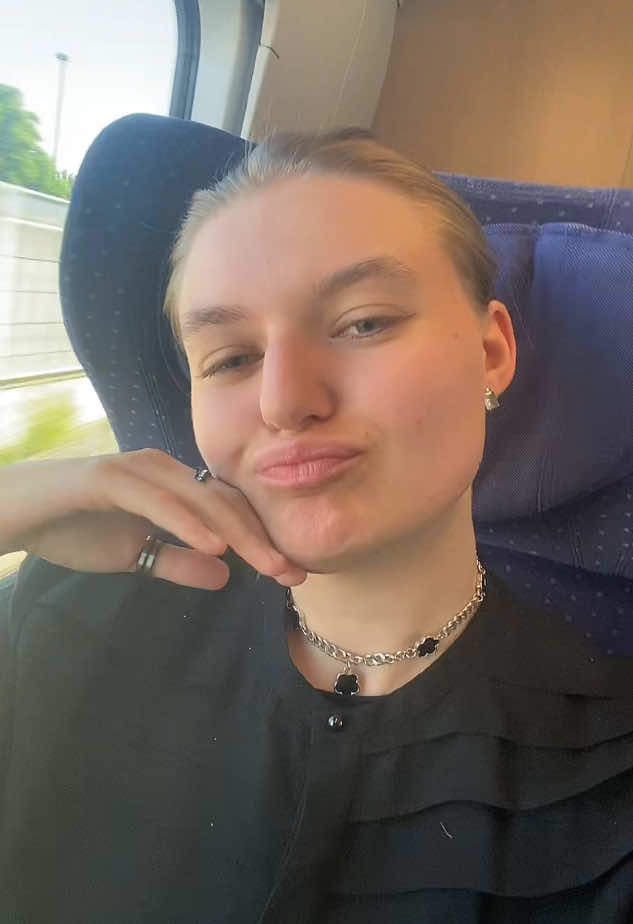 @your local gay boy 🏳️&zwj;🌈
