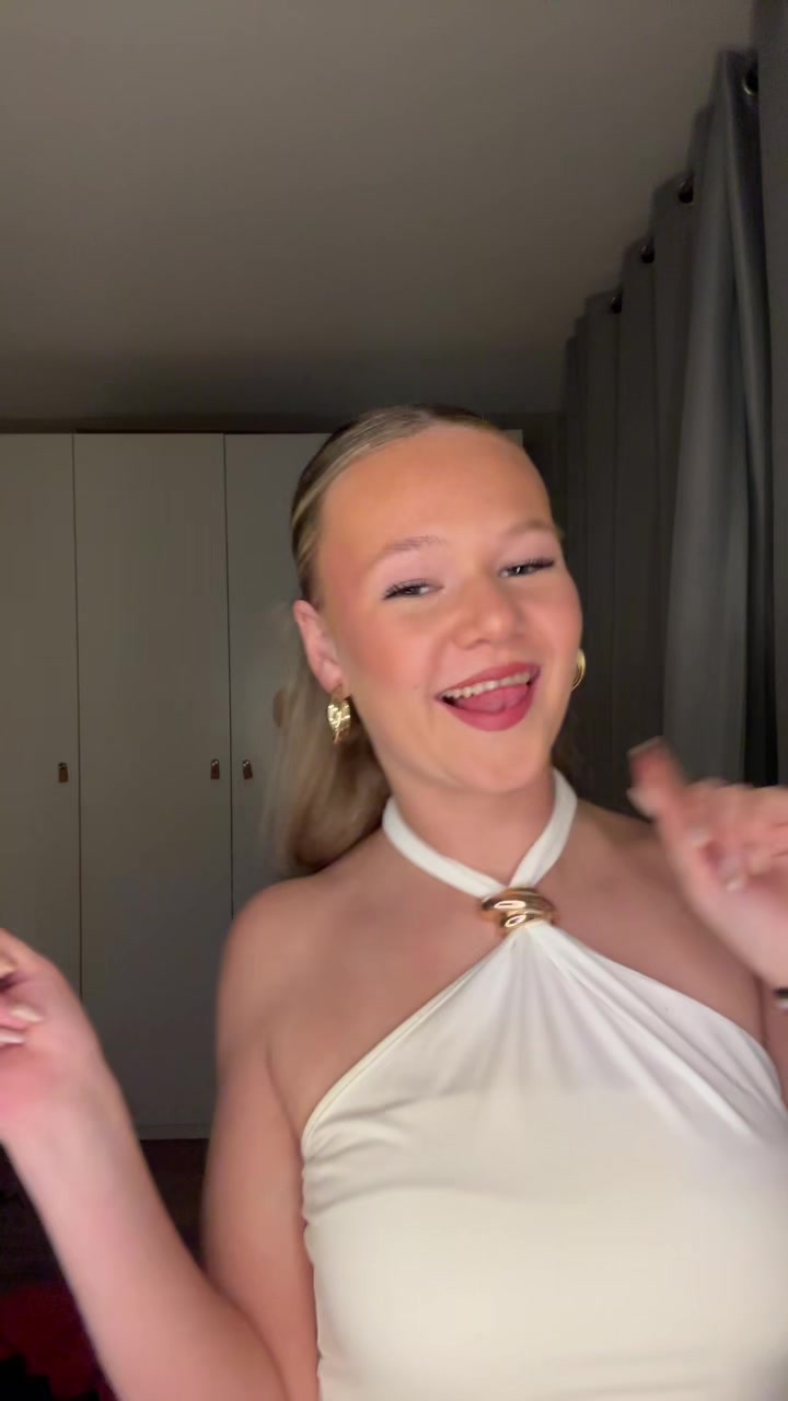 @𝐒𝐚𝐧𝐧𝐞🌞🌺🍸
