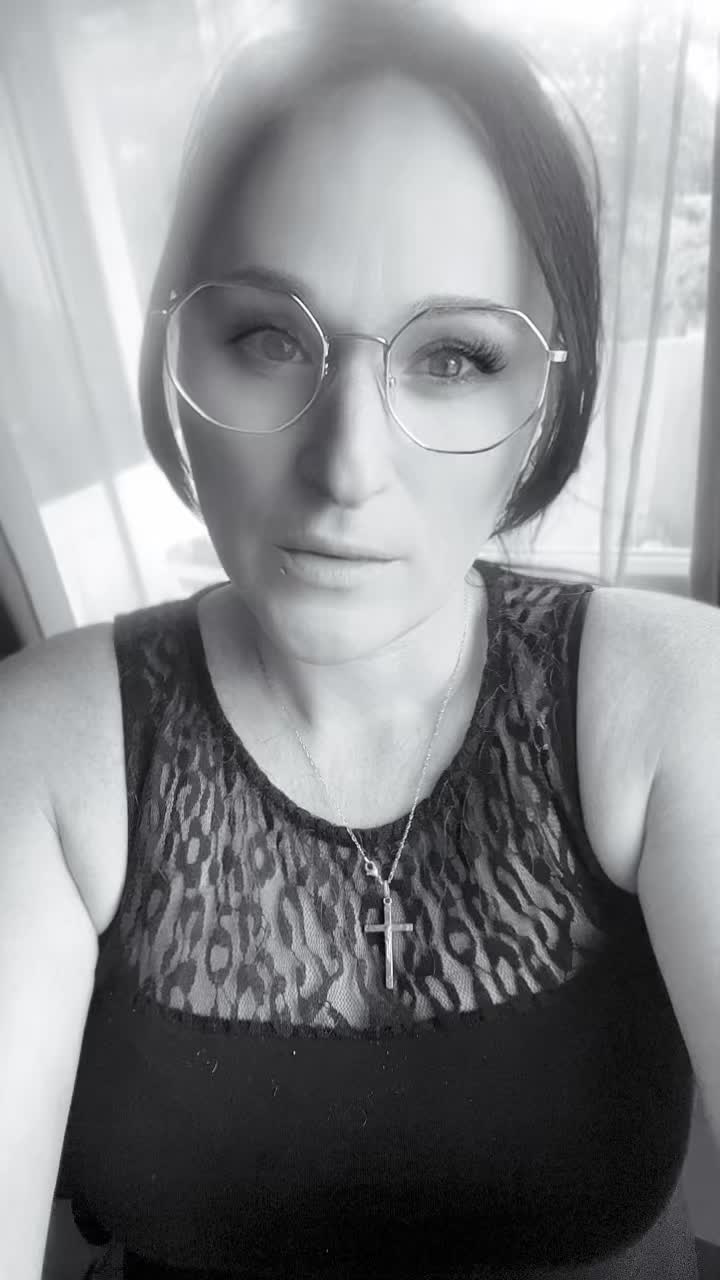 @sabrina 80 ✨✨