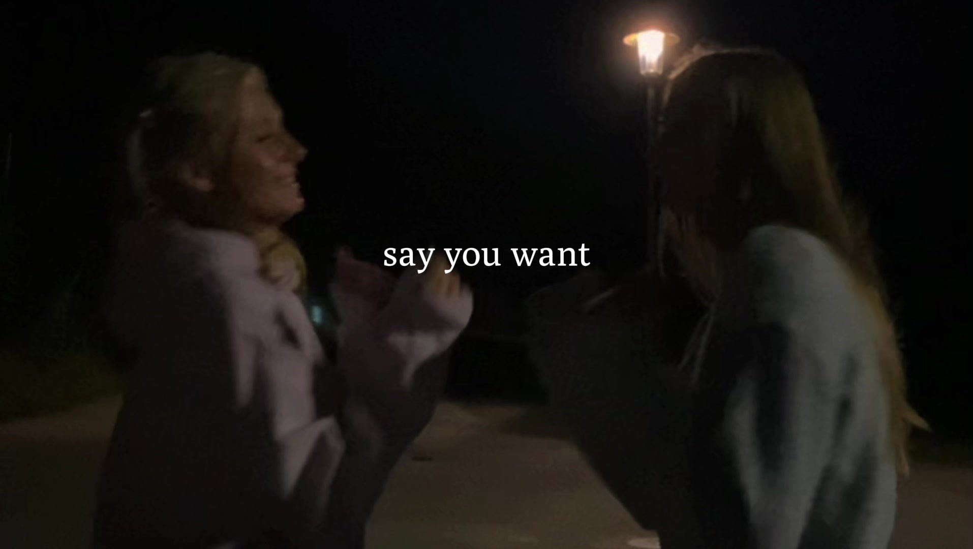 @𝑳𝒂𝒗𝒊𝒏𝒊𝒂 .
