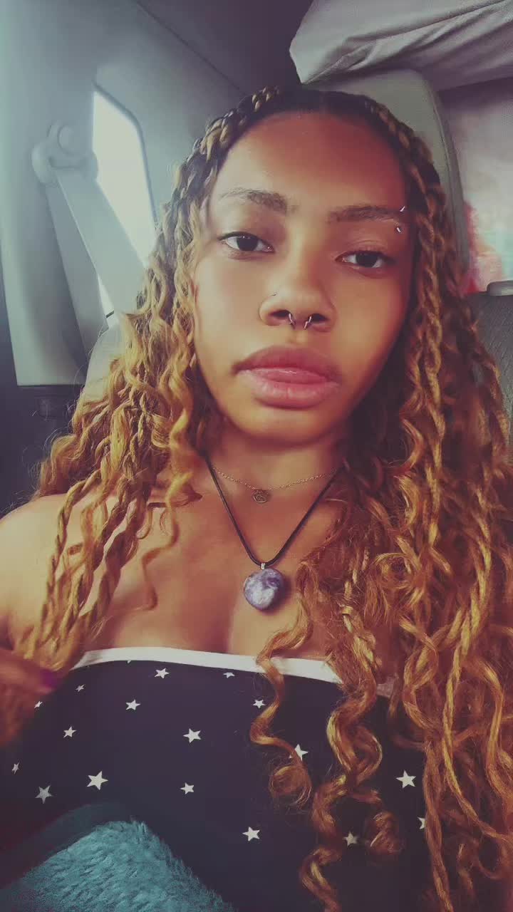@reesie