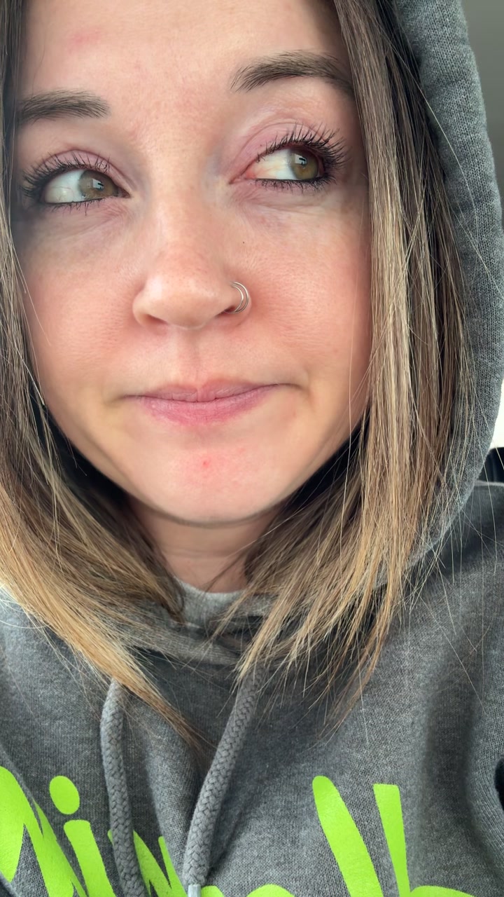 @Becca | littletruckinchick 💜