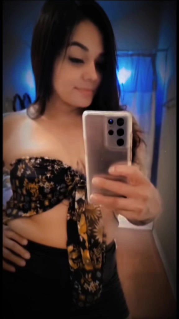 @Karina🌸