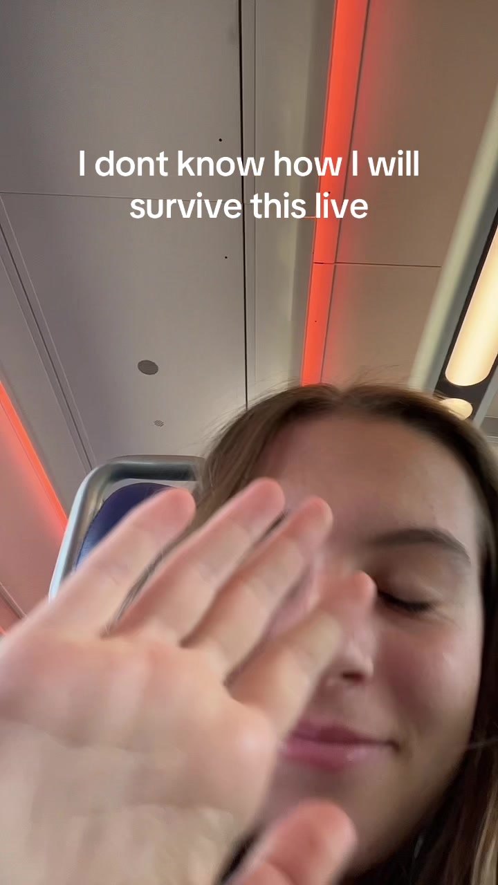 @mijn ⭑｡𖦹&deg;‧