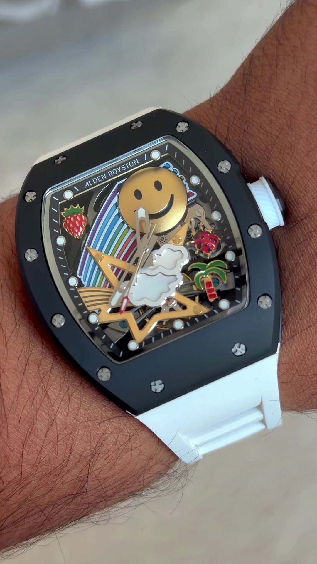 @Watch World