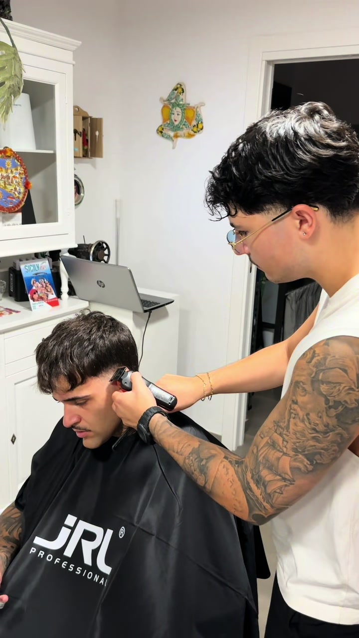 @Emanuele.fidone_barber