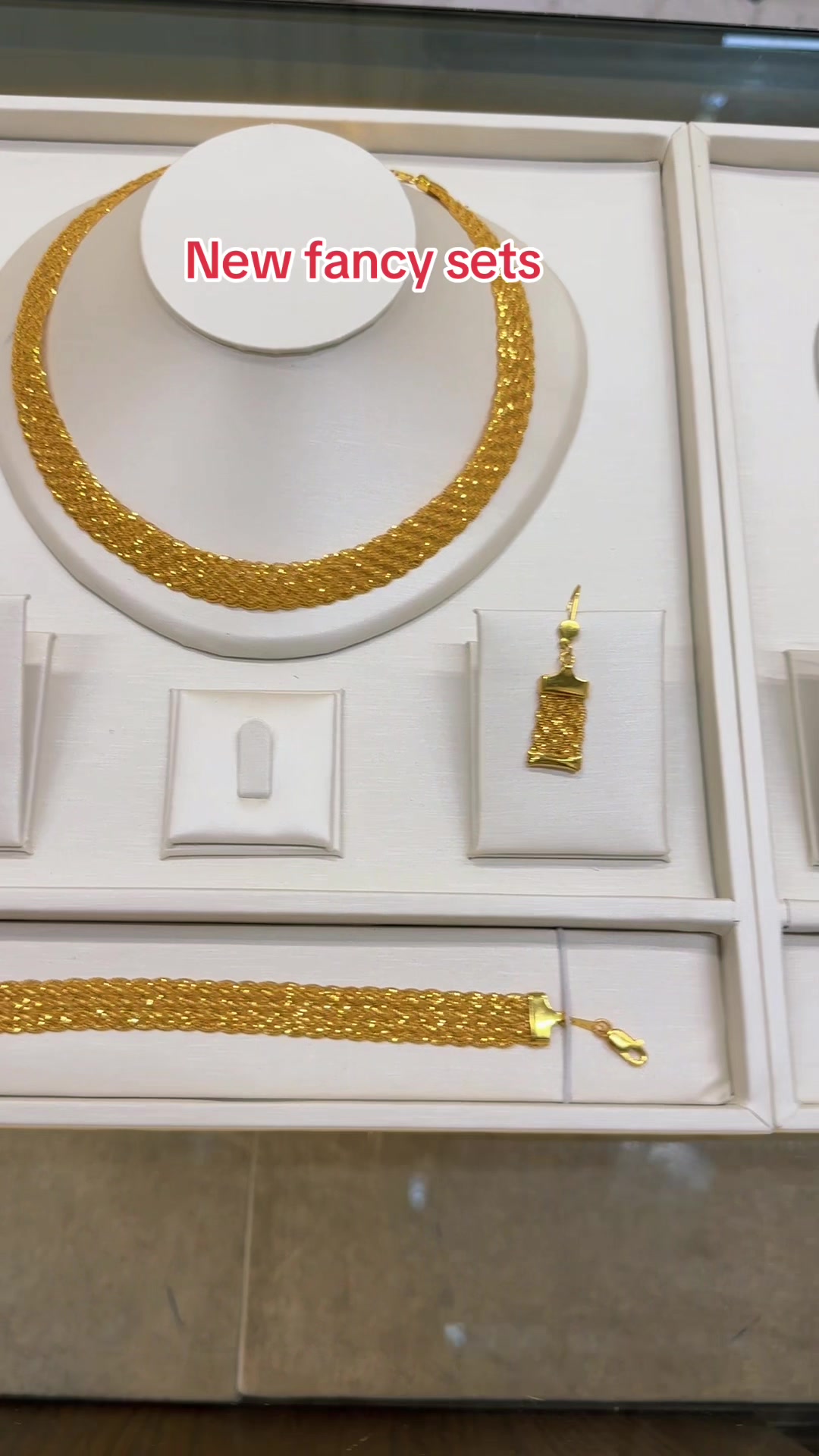 @Radmohn jewelers طلا فروشی