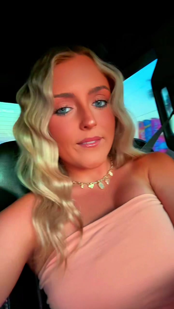 @𝚋 𝚞 𝚌 𝚔 𝚕 𝚎 𝚢 🐆🥂💸