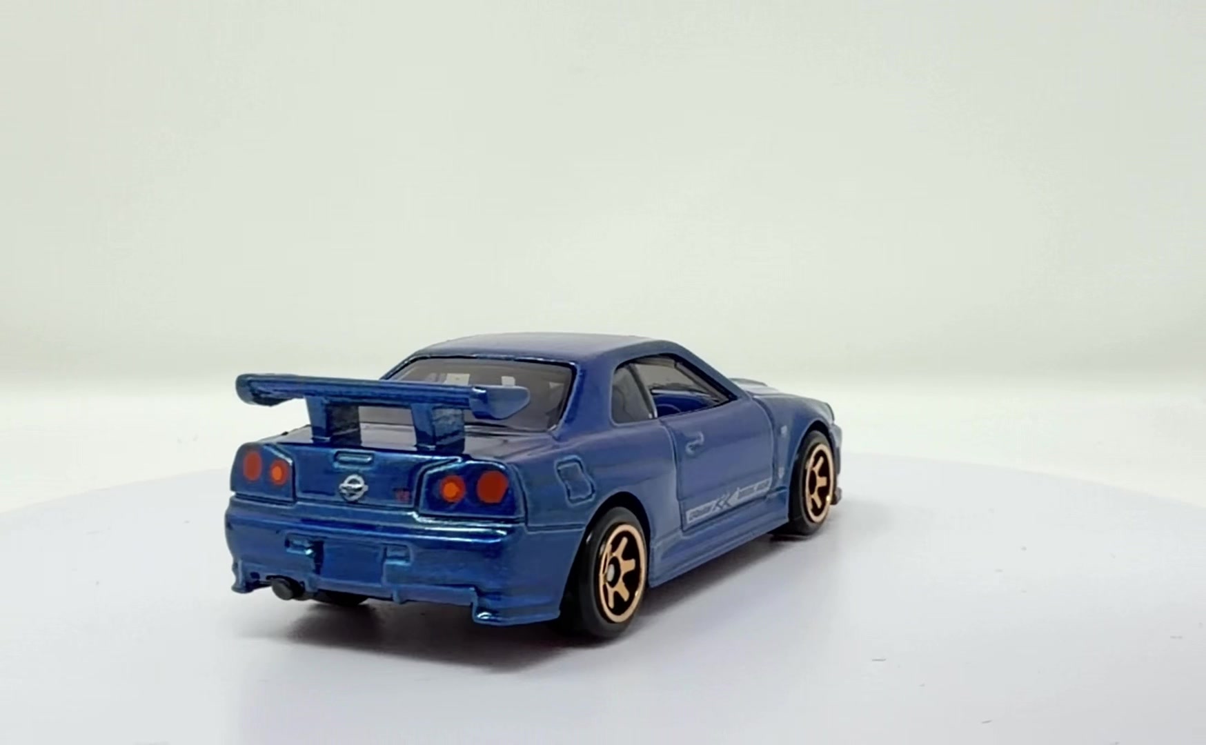 @diecasthype