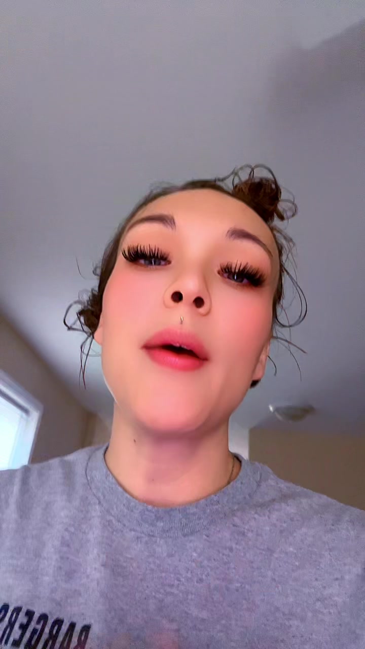 @Dee