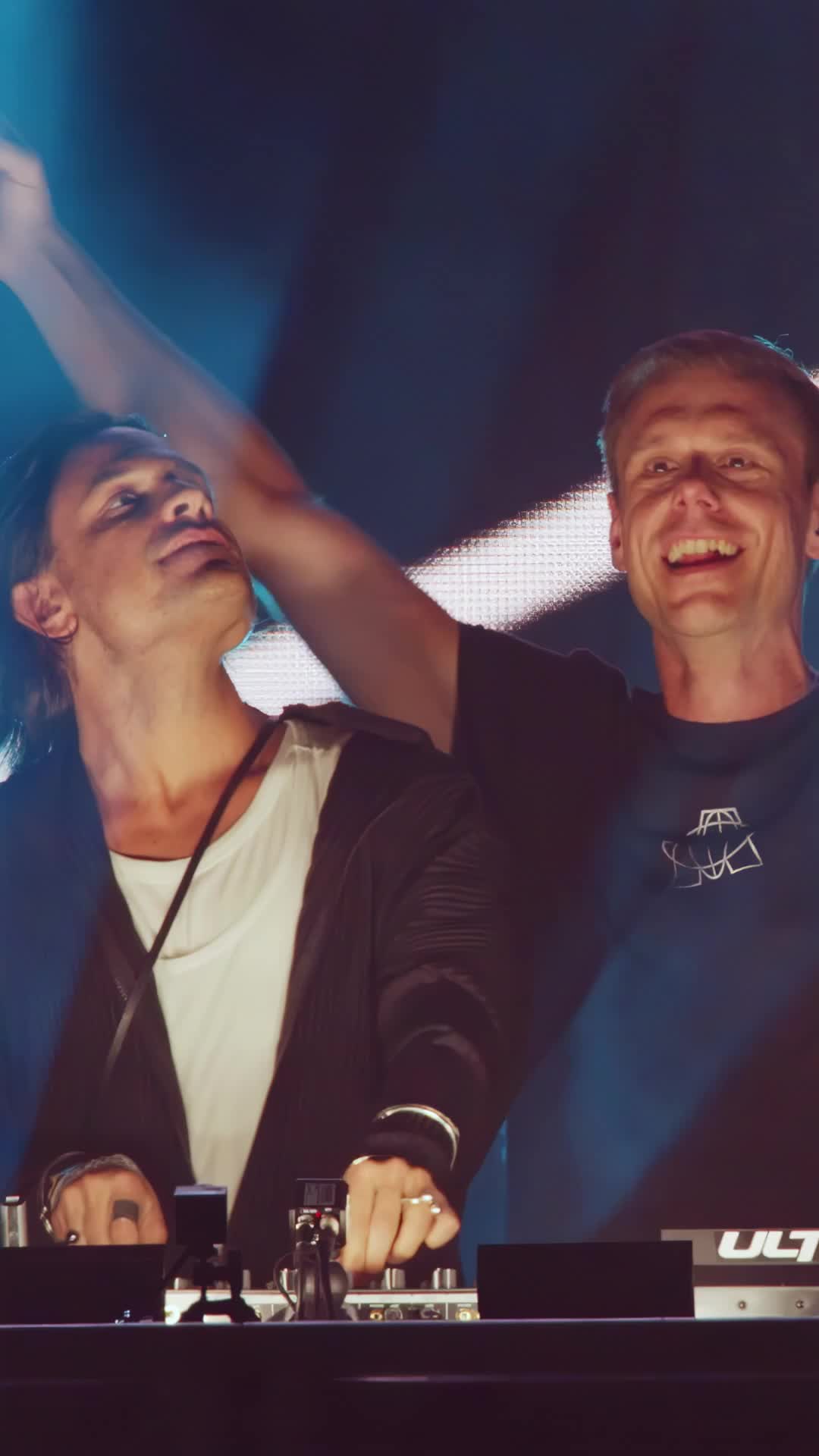 @Armin van Buuren