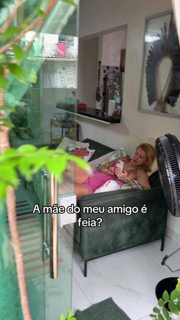 @linlauraof