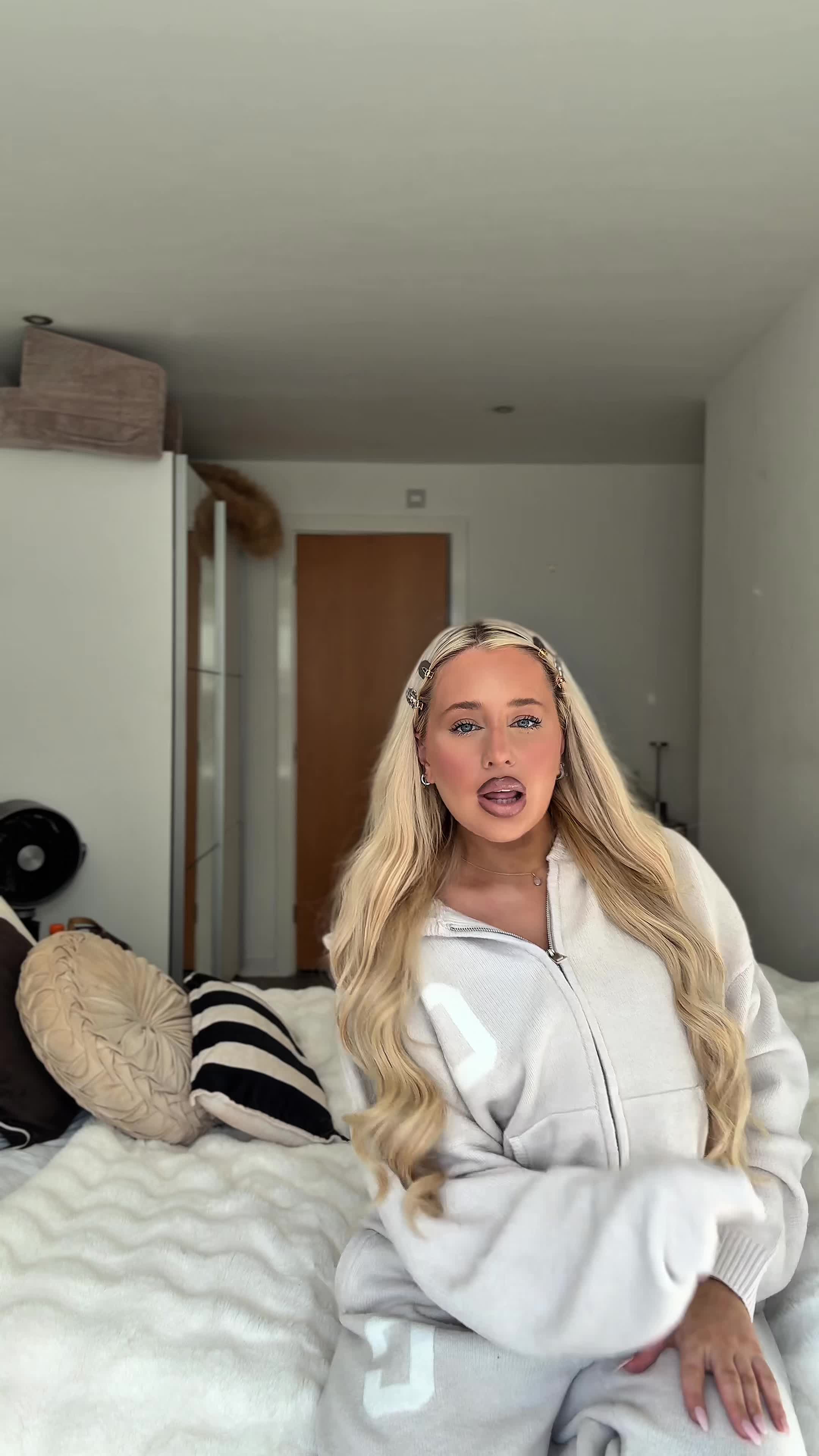 @Holl🎀🍸🥥🦞🍋