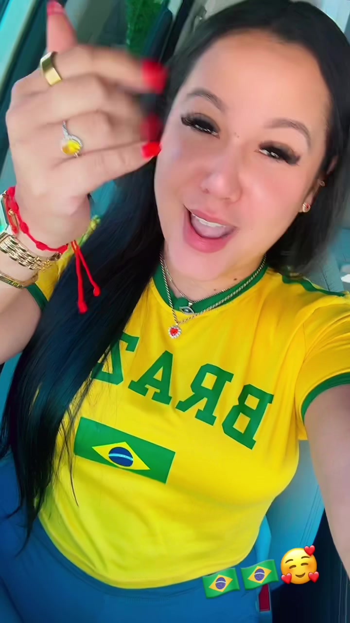 @Therealbrasilianbrattt