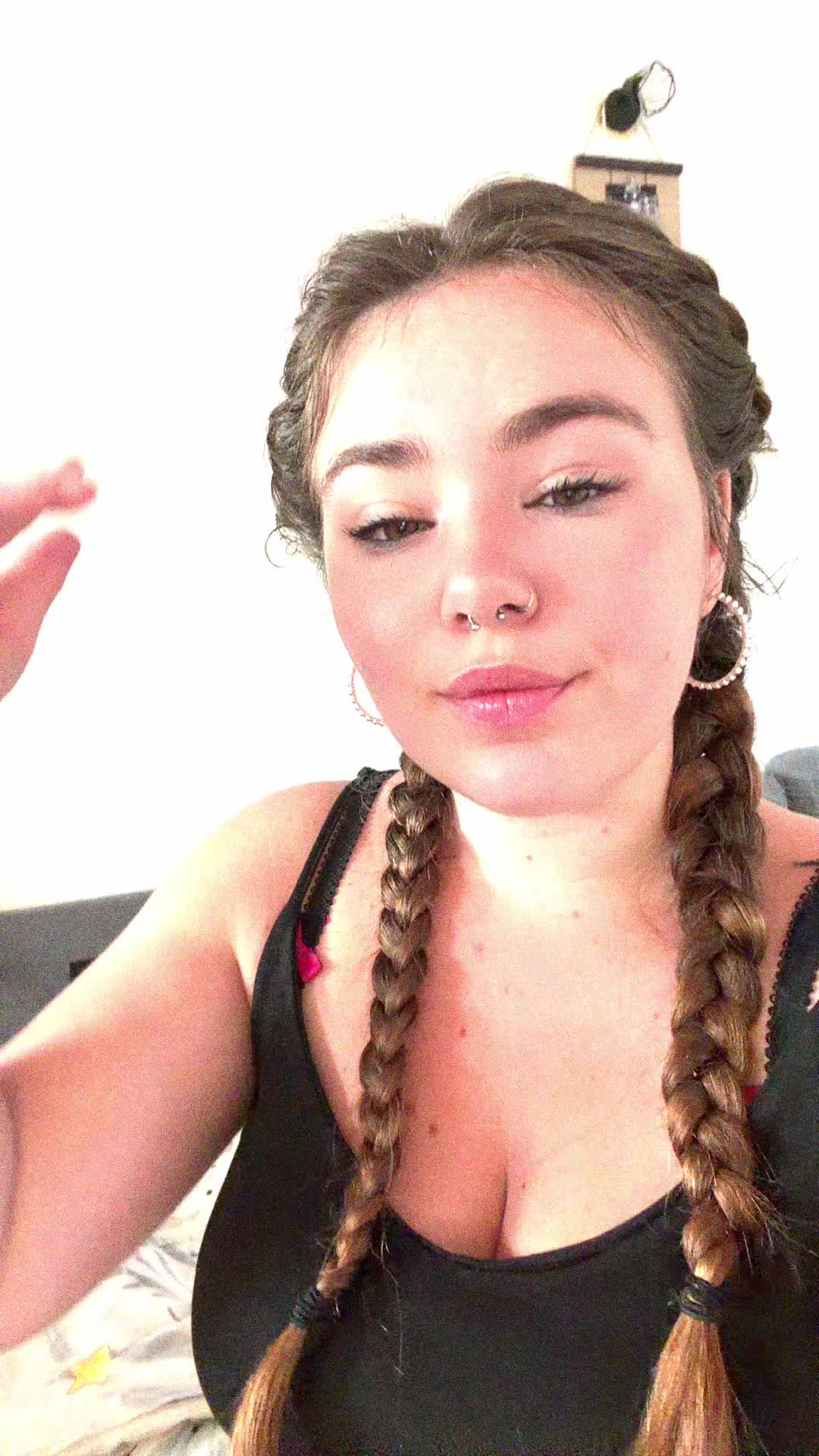 @Yvi22.3.2024