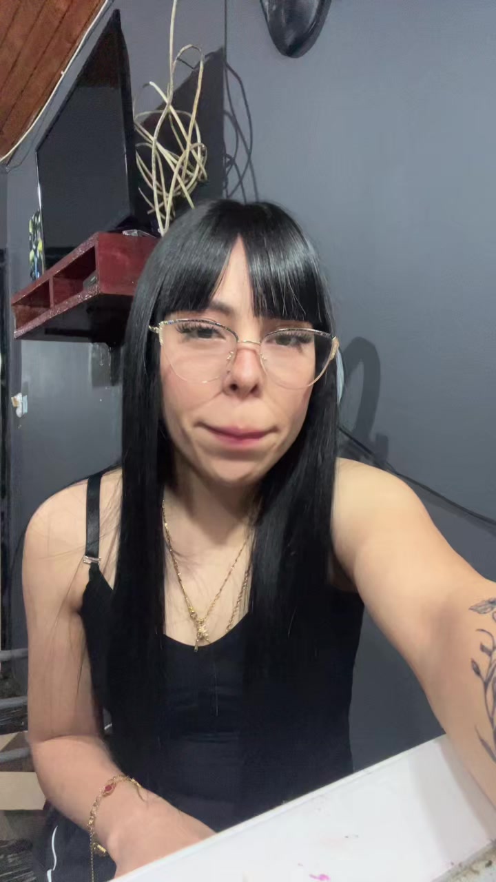 @melanytevezz