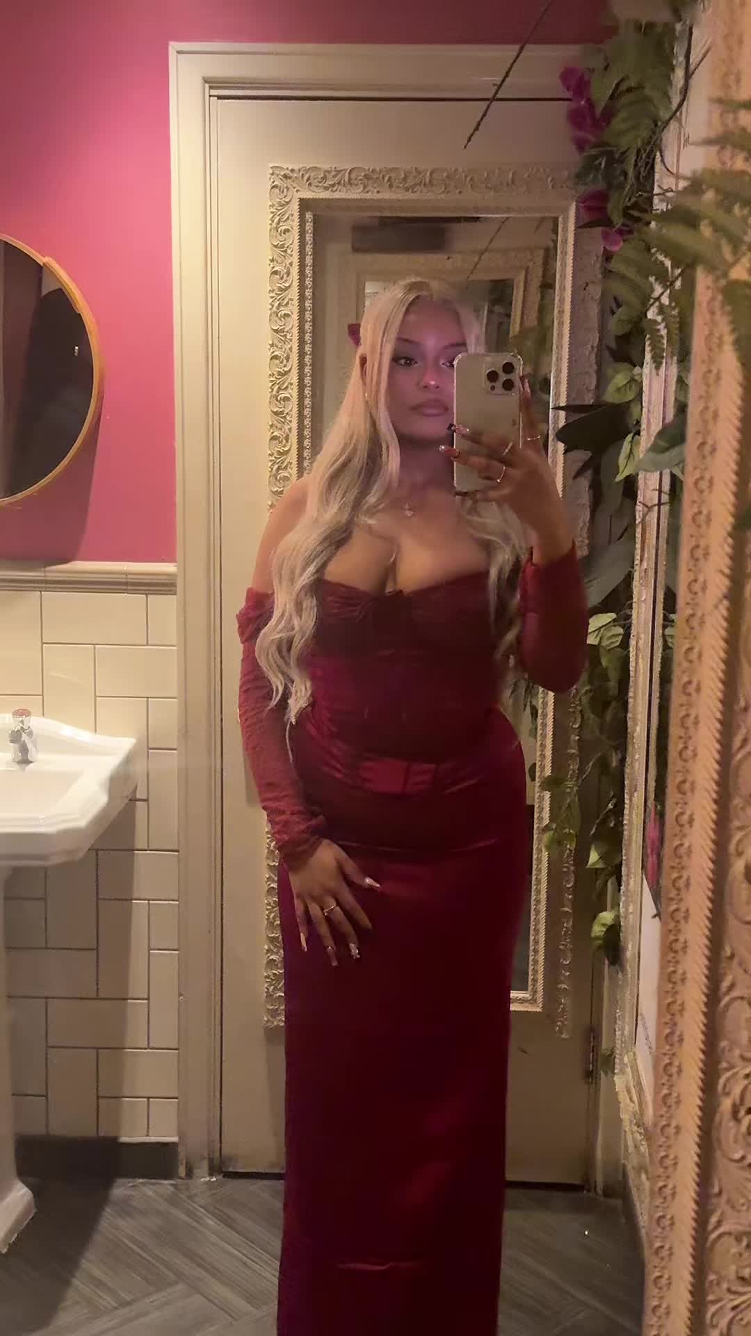 @itsmaemaexo
