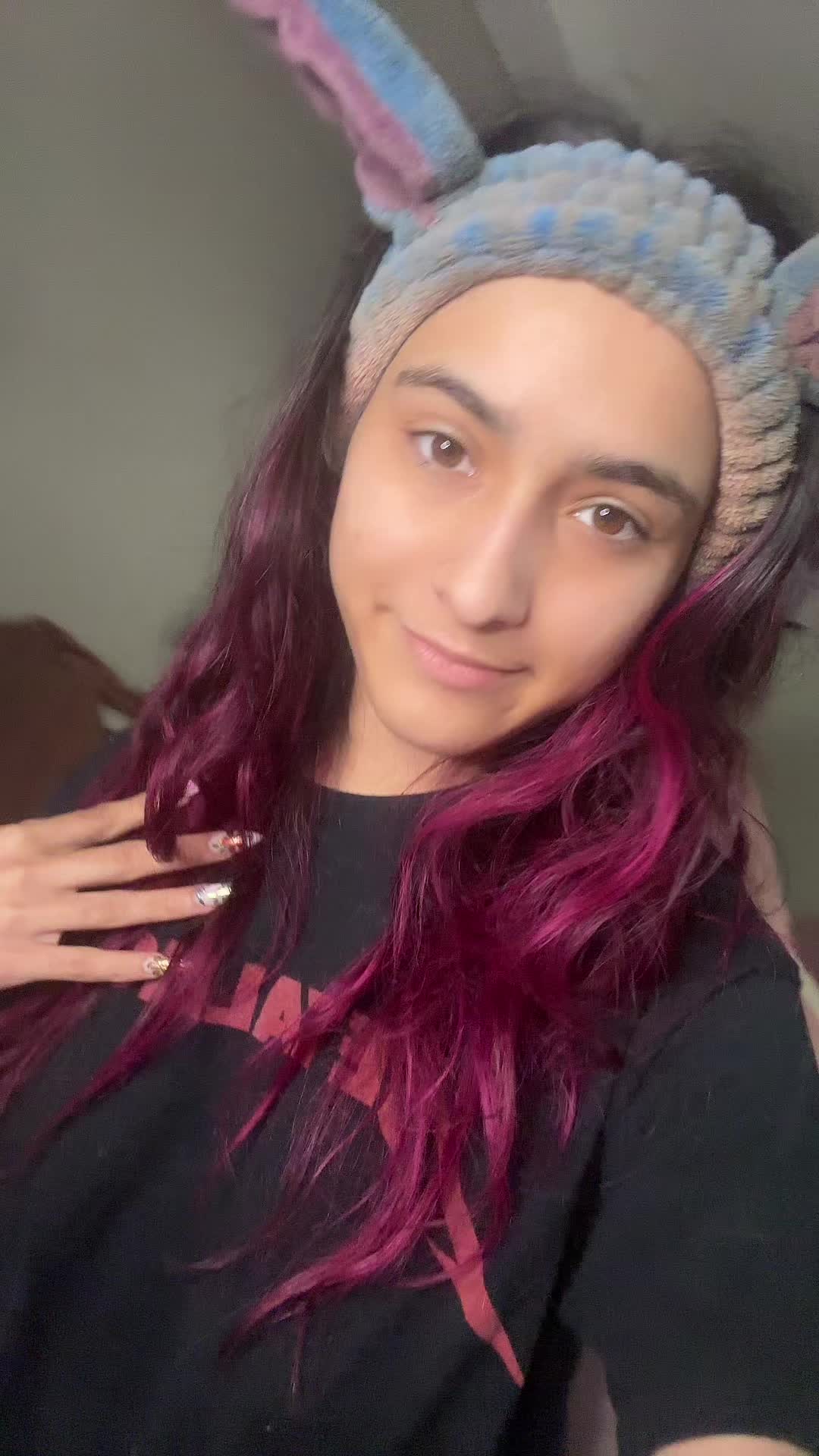 @𝔇𝔞𝔷𝔷♡︎