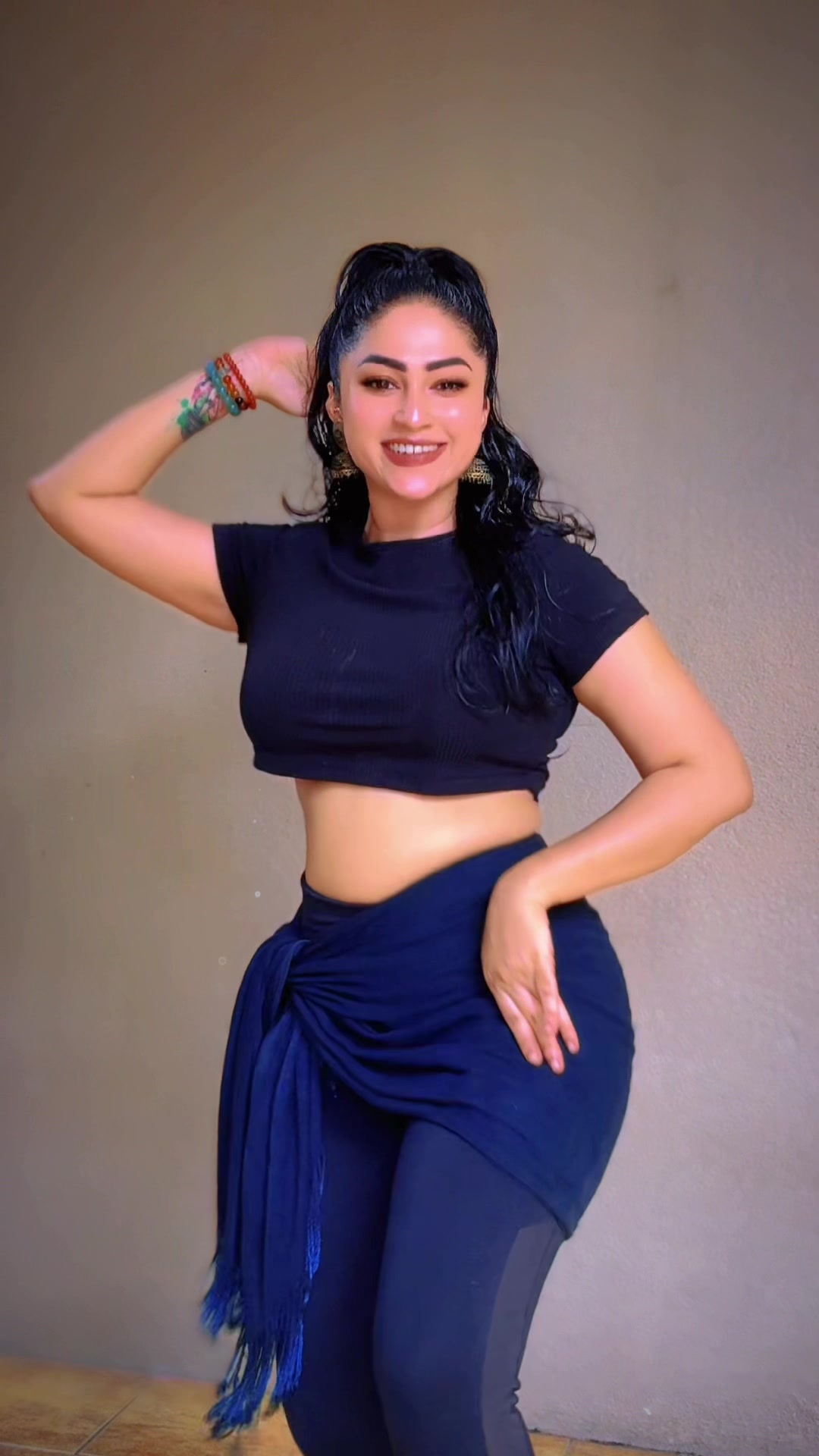 @M E E R A 🌸♌️🇱🇰