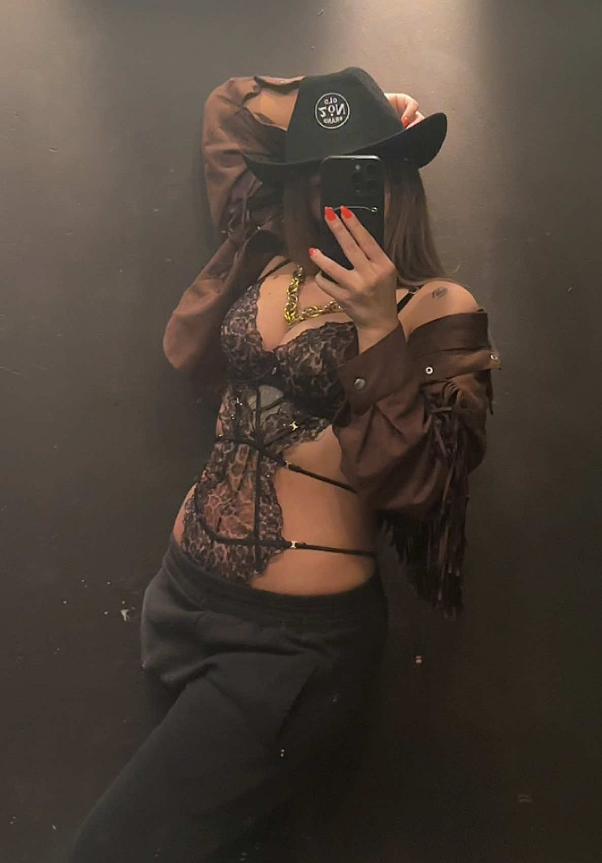 @manolya_officiall