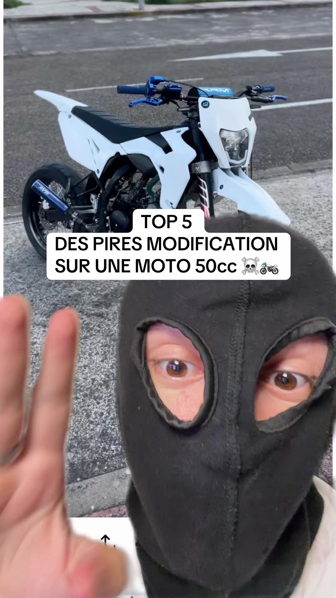 @AKIRO