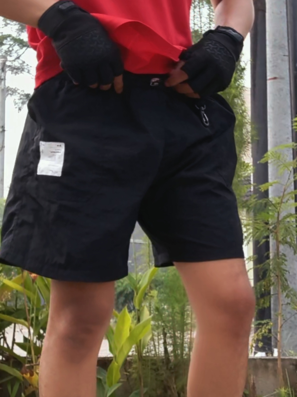 @R B