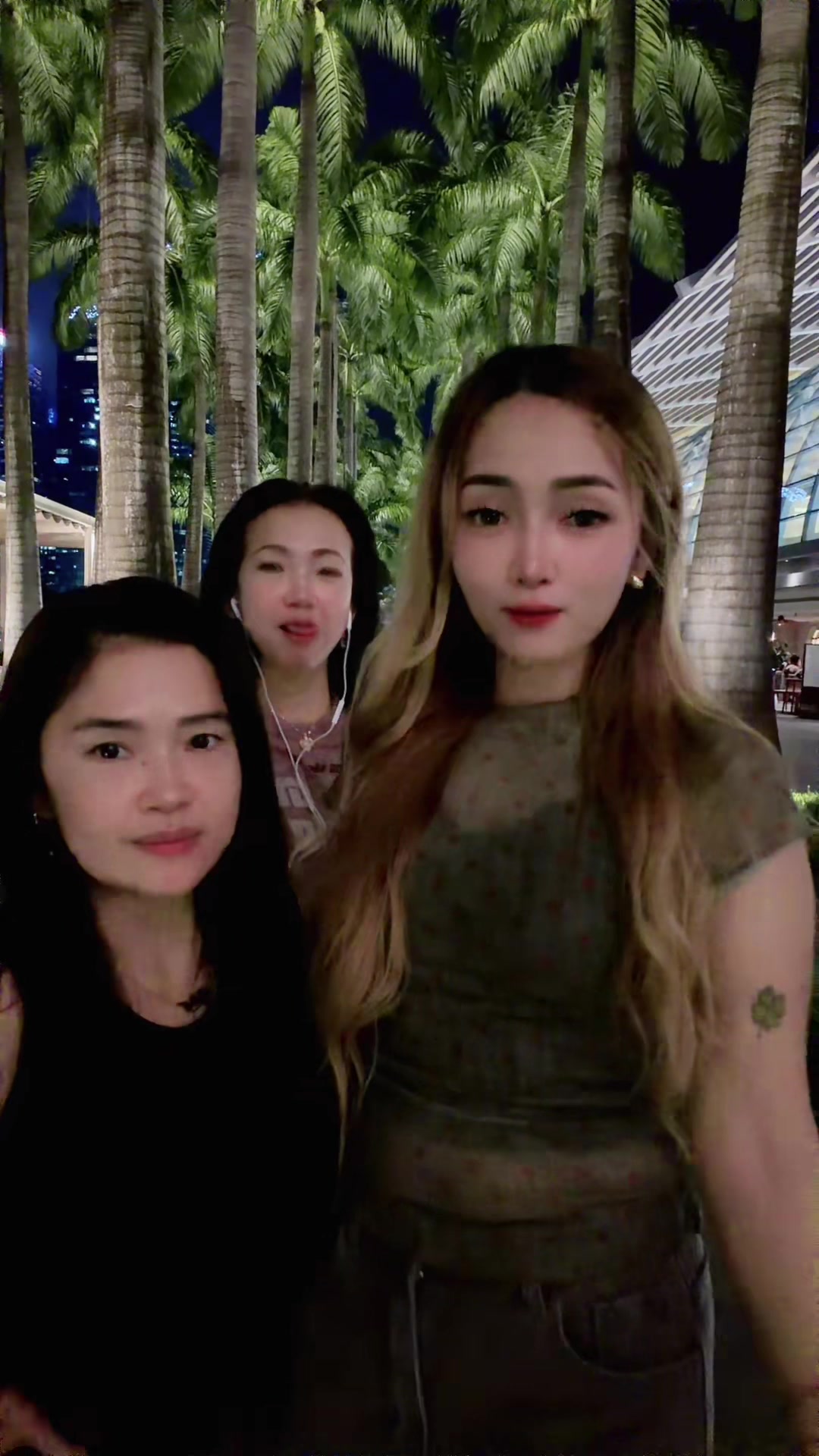 @โฌ๐๐ฆ๐๐๐๐๐๐