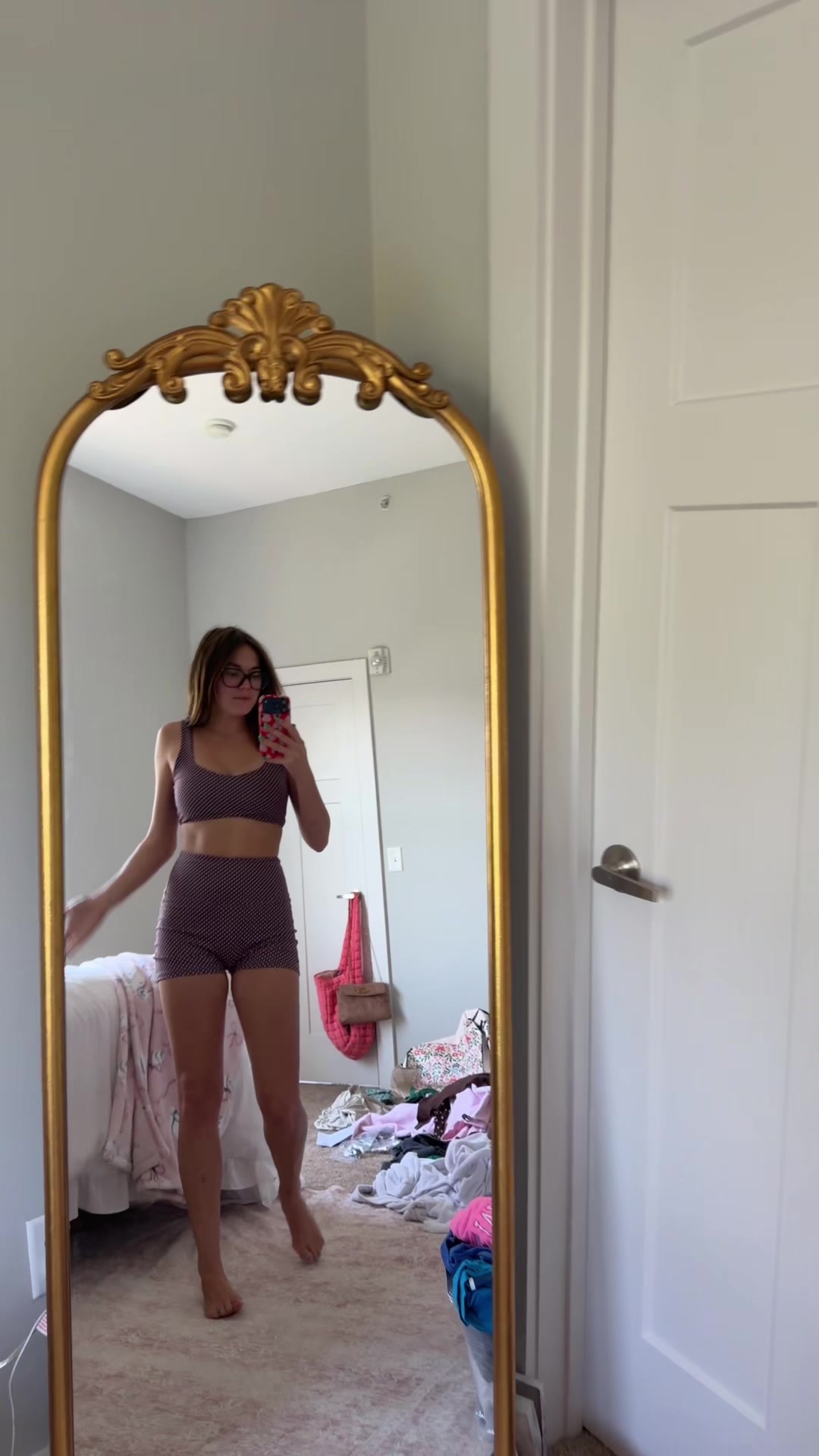 @halliesundae