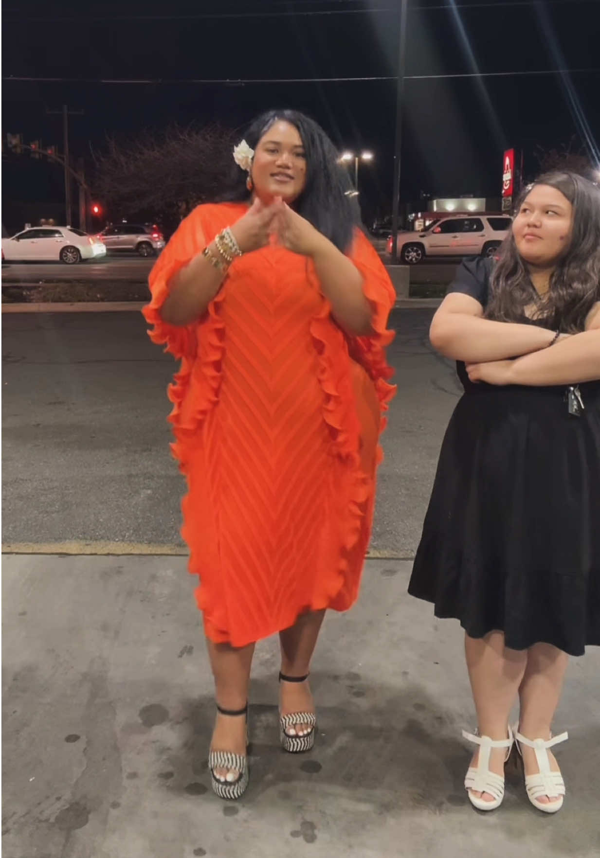 @Lose_bby | Curvy Girl