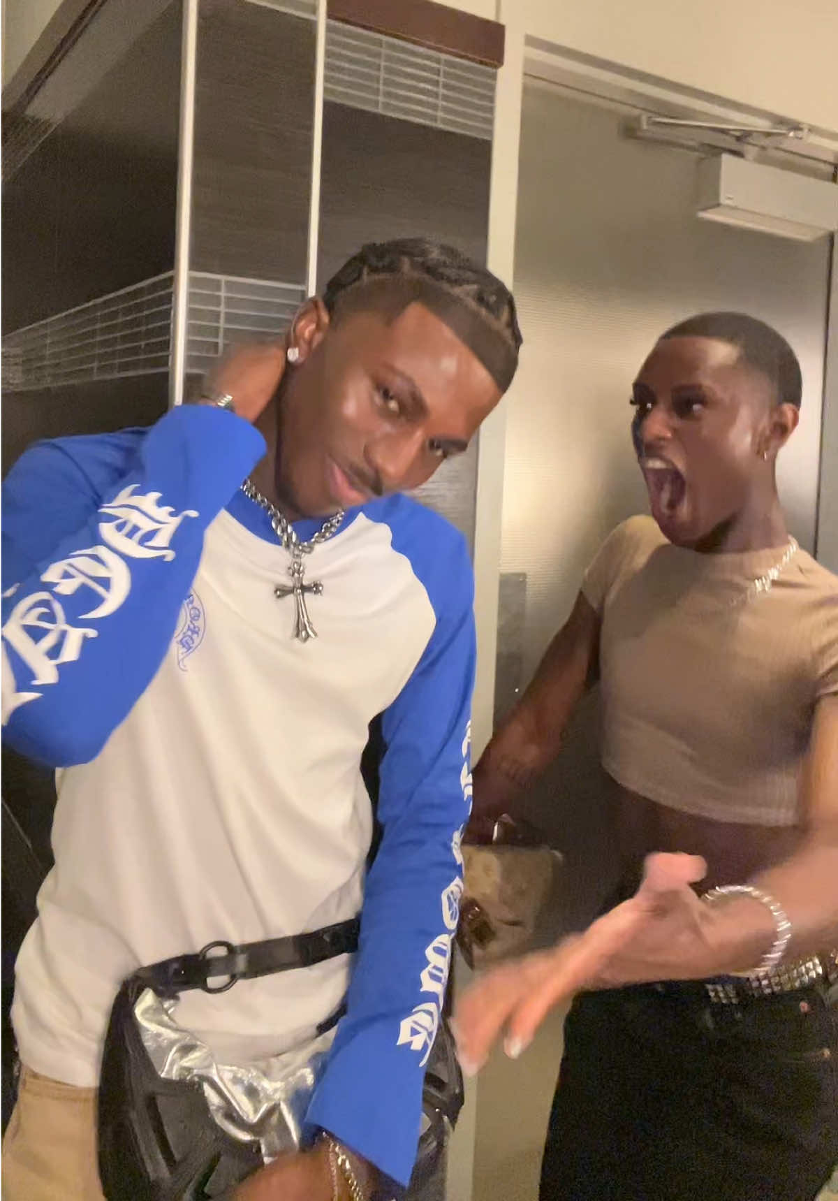 @8