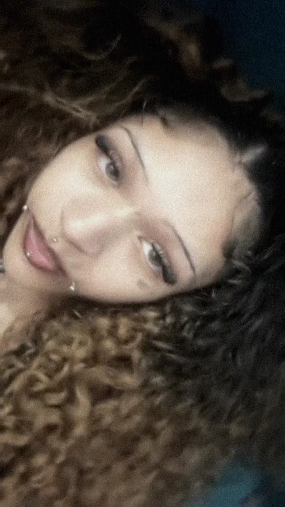 @Ajl6o