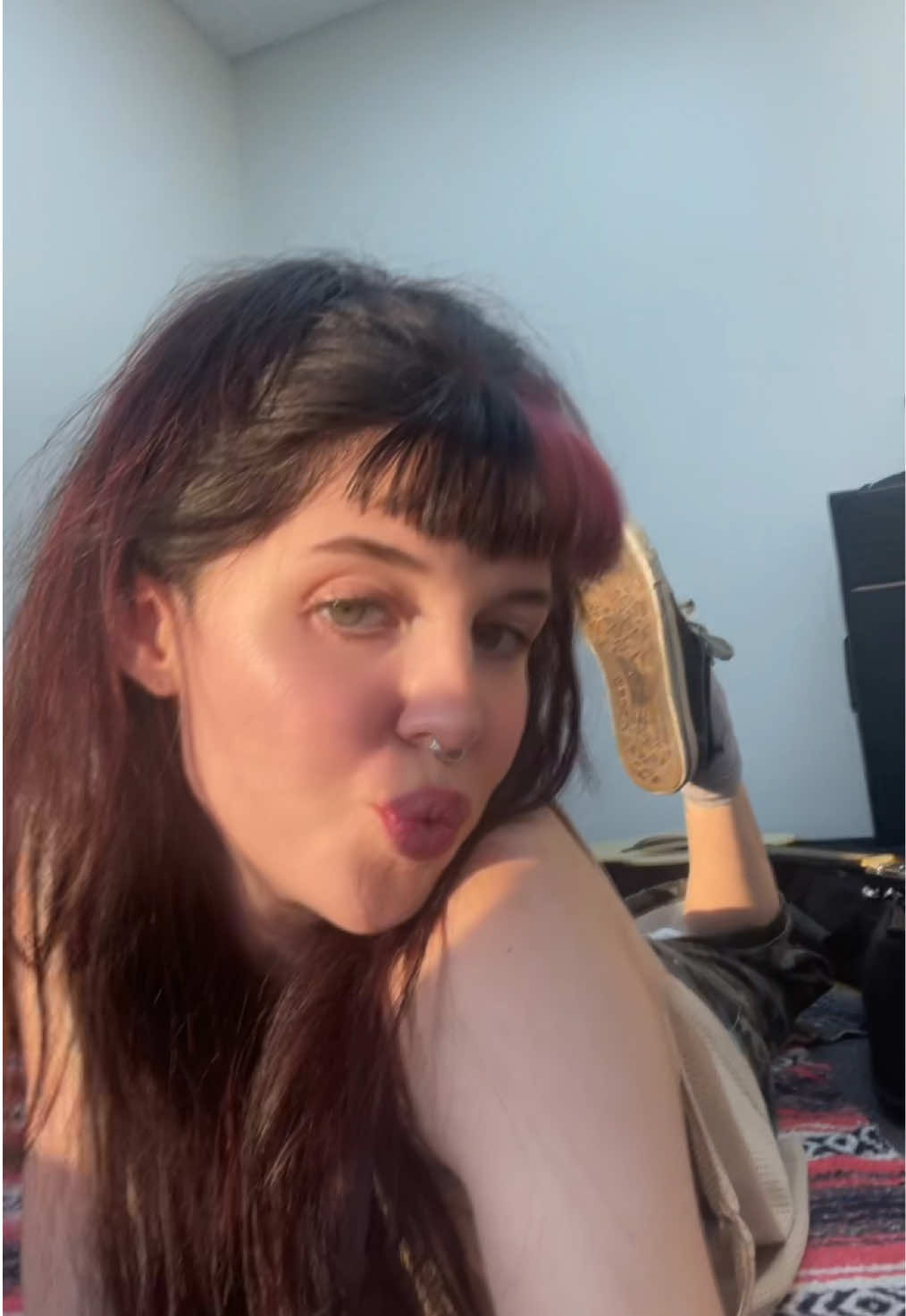 @moodybluu