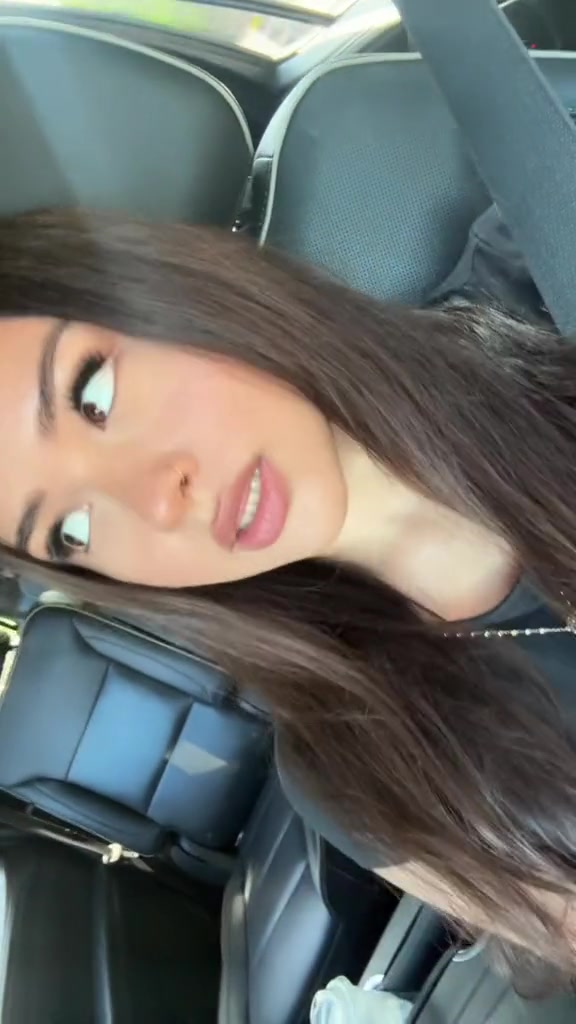 @𝓂𝒾𝓁𝑒𝓎